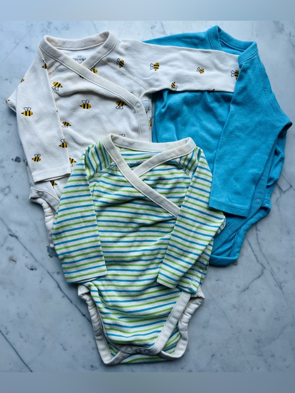Moon & Back by Hanna Andersson Set of 3 Sidesnap Bodysuits Bee Blue Stripes